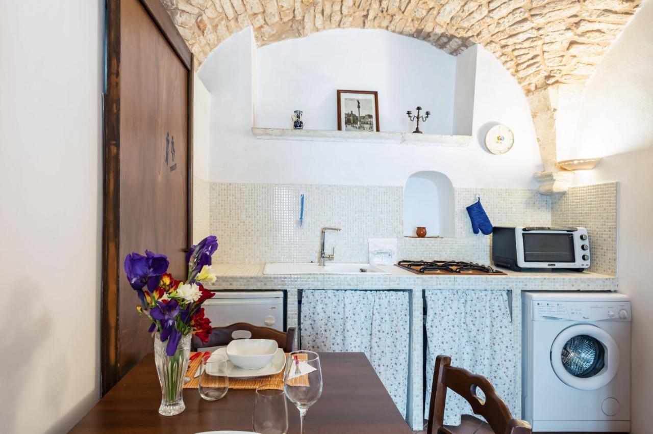La Mansarda Di Martina By Rentbeat Apartman Martina Franca Kültér fotó