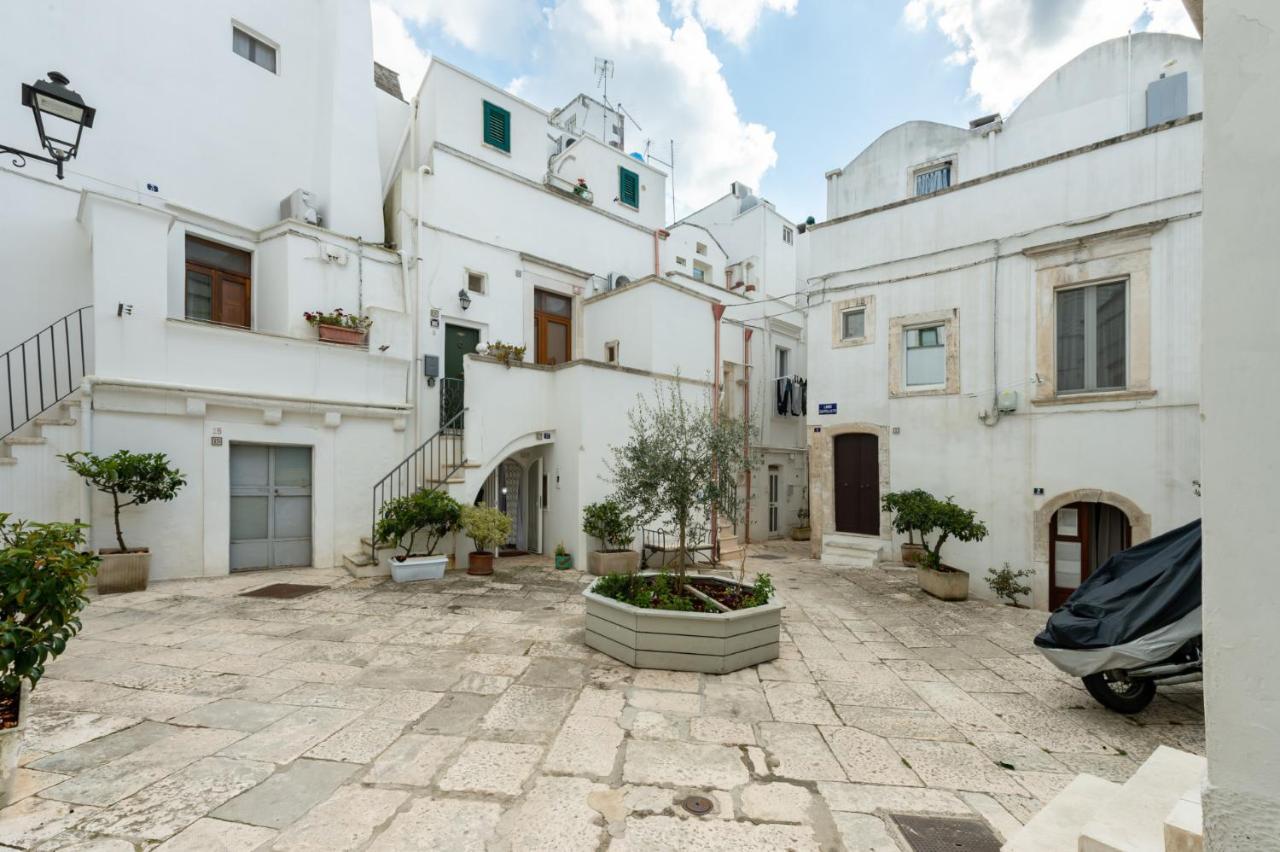 La Mansarda Di Martina By Rentbeat Apartman Martina Franca Kültér fotó